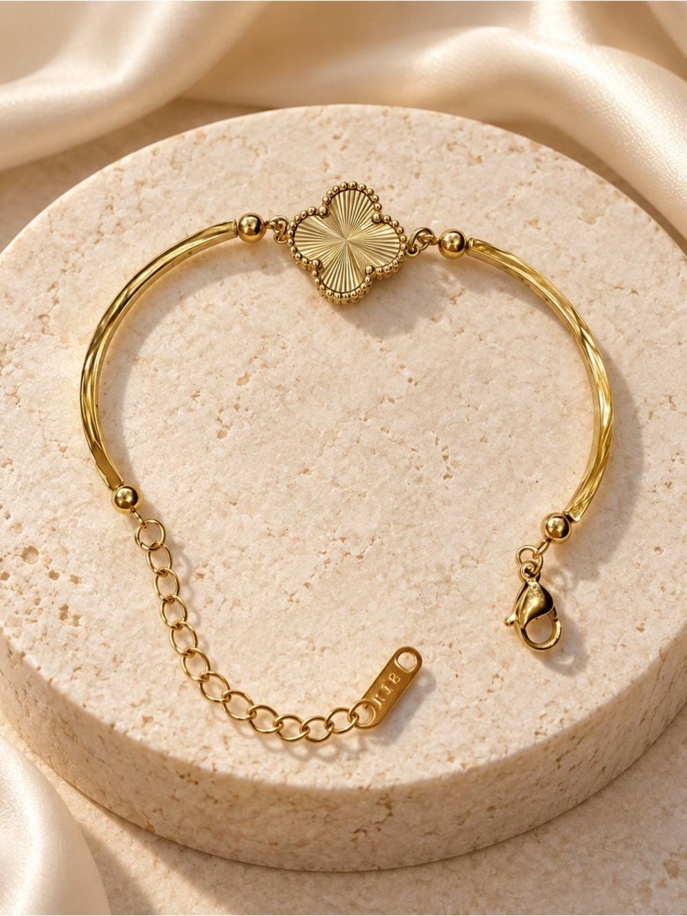 Gold Clover Pendant Bracelet -  Jewelry